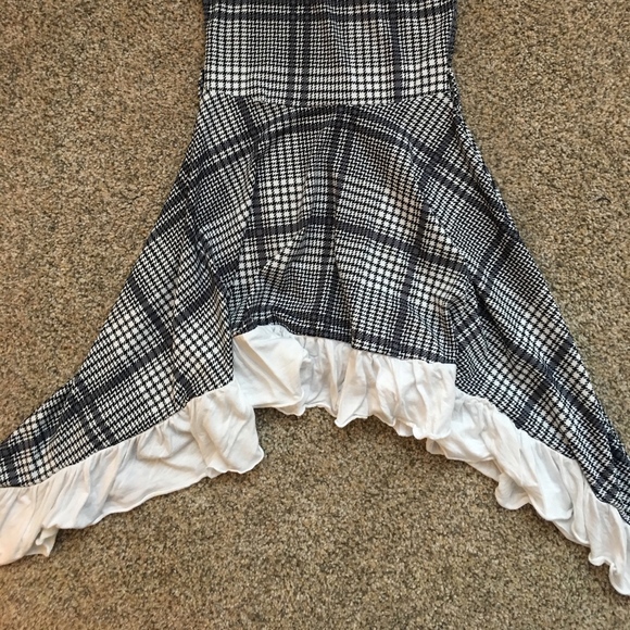 Mia Belle Couture Dress - Picture 2 of 3